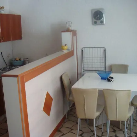 Kizlin Apartman Jadranovo